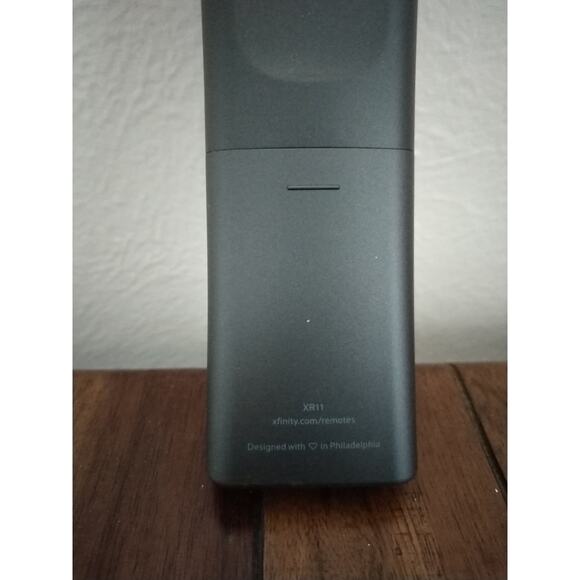 Remote Control Xfinity XR11 Voice-Activated (Good working condition) - Picture 3 of 5